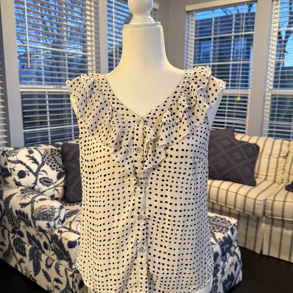 CAbi XS Sleeveless White/Black Polka Dot Ruffled Blouse